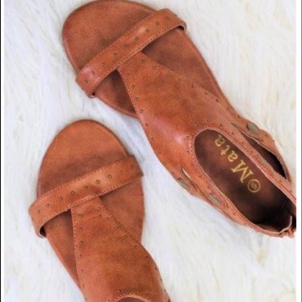 SANDAL